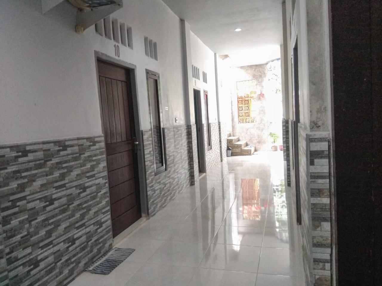 Penginapan Artha Praya Exterior photo