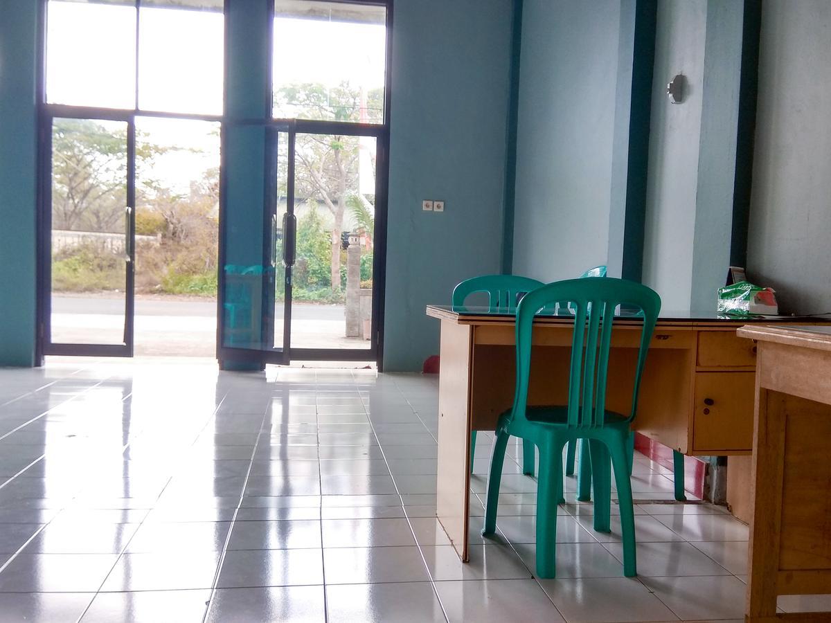 Penginapan Artha Praya Exterior photo